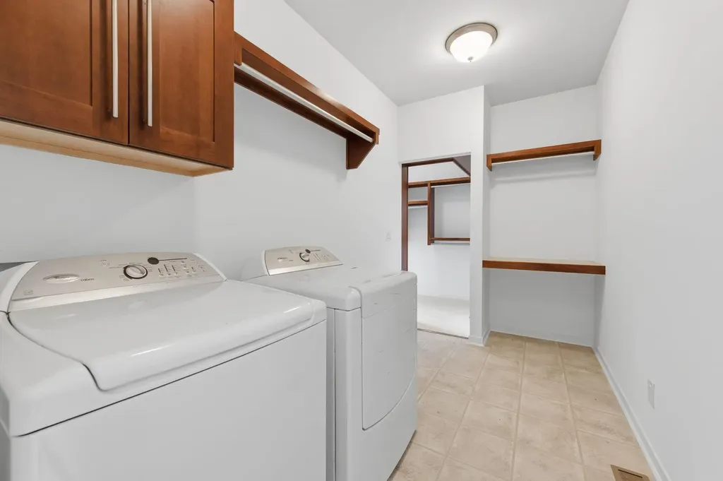 11202 W Mark Randal Wichita KS 67205