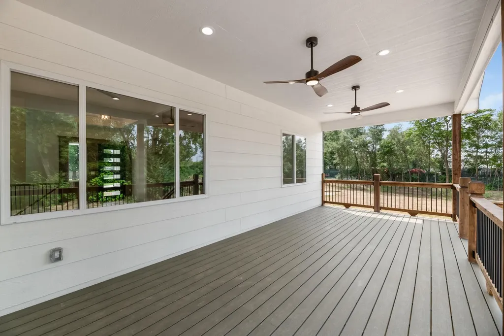1203 E Maywood Court Wichita KS 67216