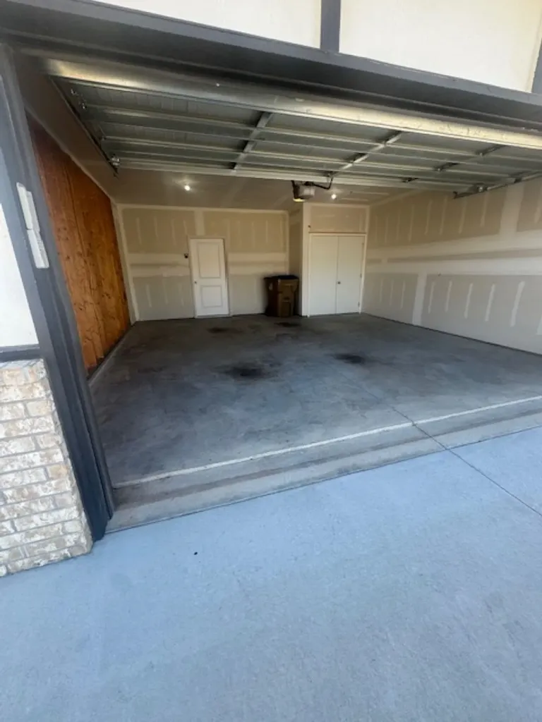 5196 N Honeylocust Wichita KS 67226