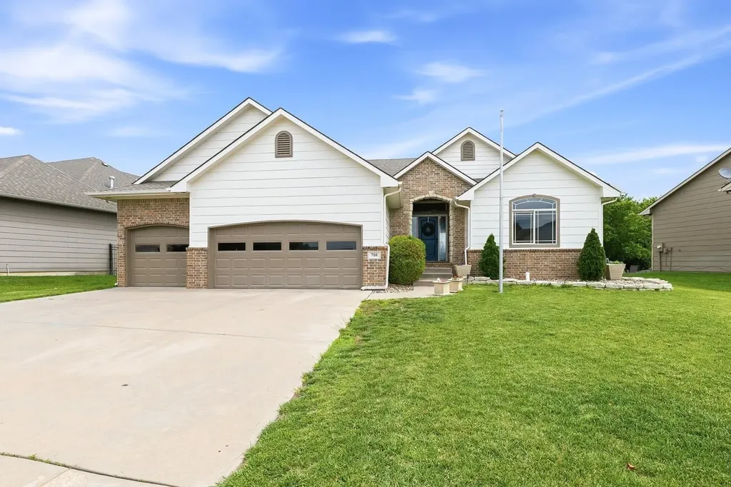 710 W Gatewood Lane Andover KS 67002