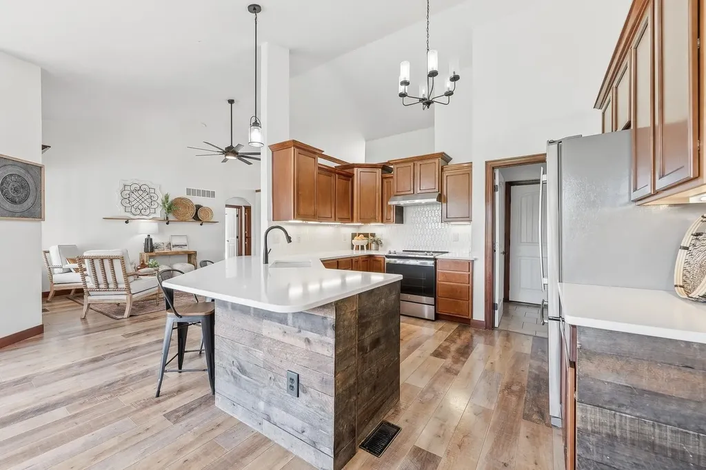 710 W Gatewood Lane Andover KS 67002