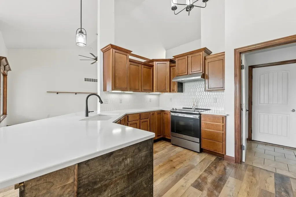 710 W Gatewood Lane Andover KS 67002