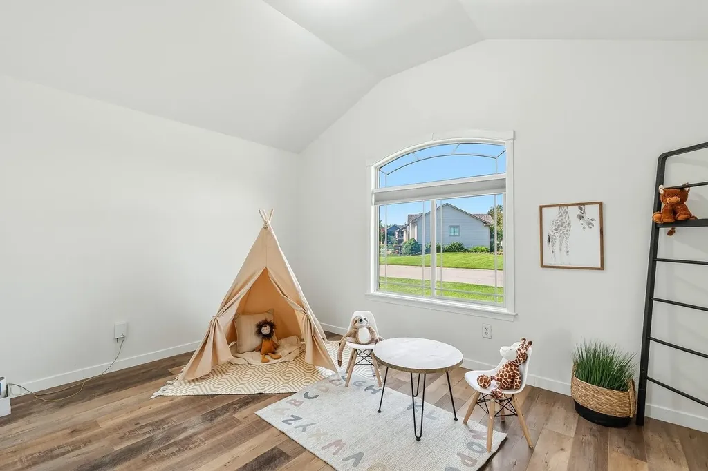 710 W Gatewood Lane Andover KS 67002