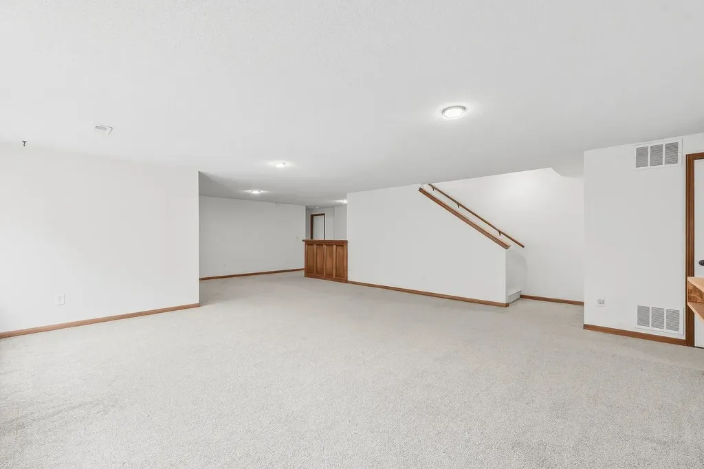 710 W Gatewood Lane Andover KS 67002