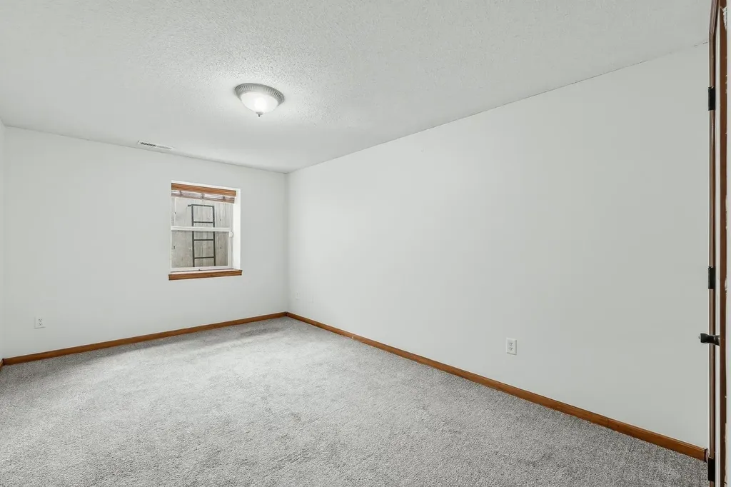 710 W Gatewood Lane Andover KS 67002