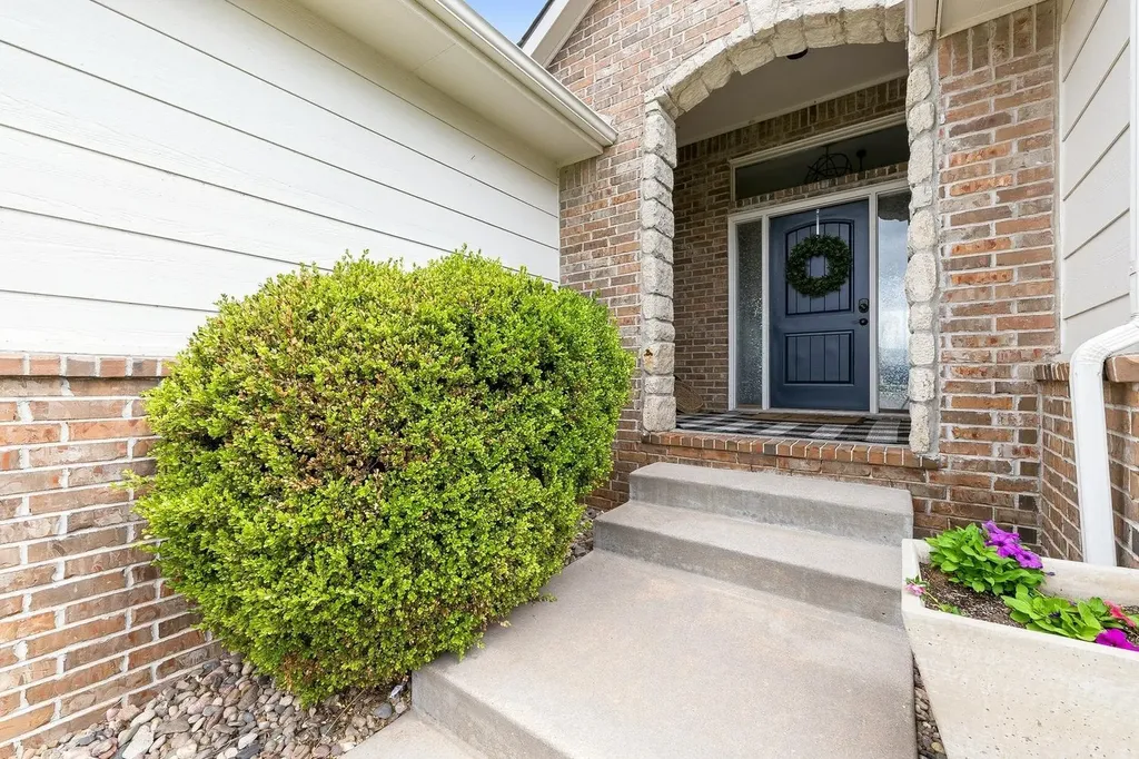 710 W Gatewood Lane Andover KS 67002
