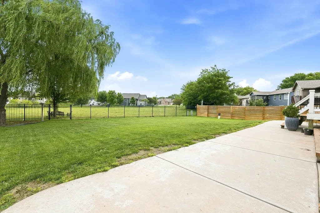 710 W Gatewood Lane Andover KS 67002