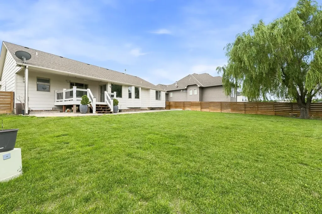 710 W Gatewood Lane Andover KS 67002