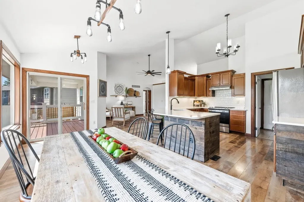 710 W Gatewood Lane Andover KS 67002