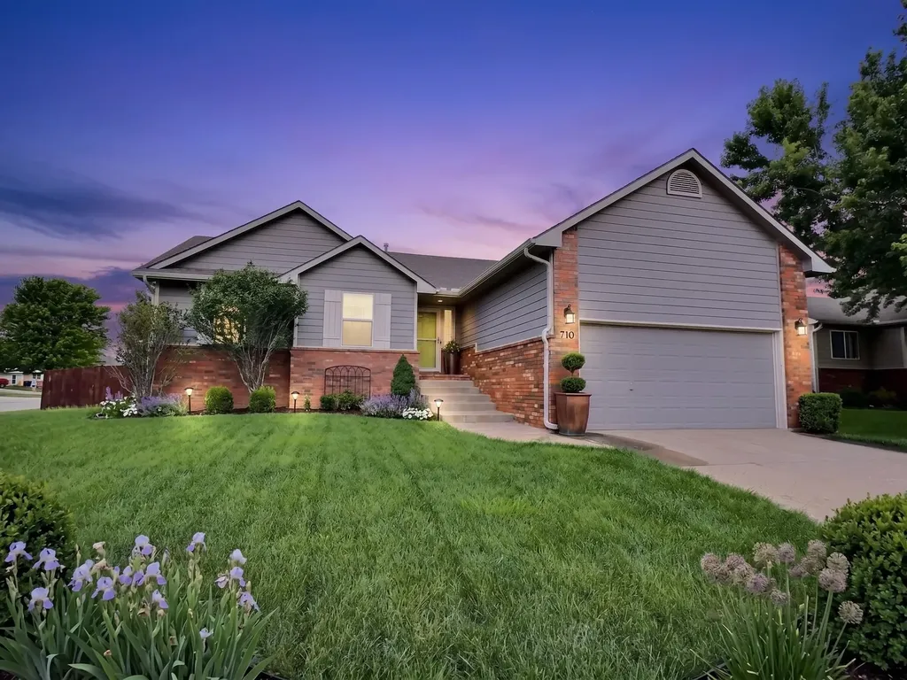 710 S Westview Andover KS 67002