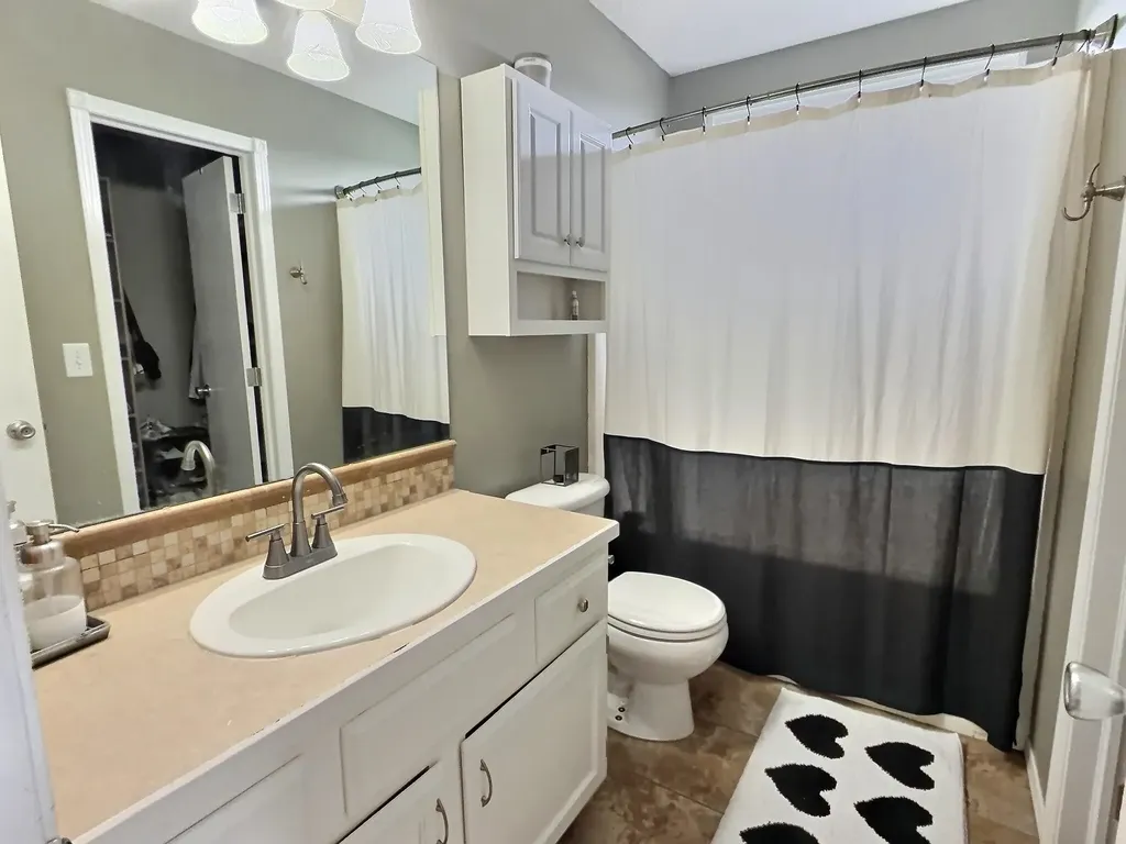 710 S Westview Andover KS 67002