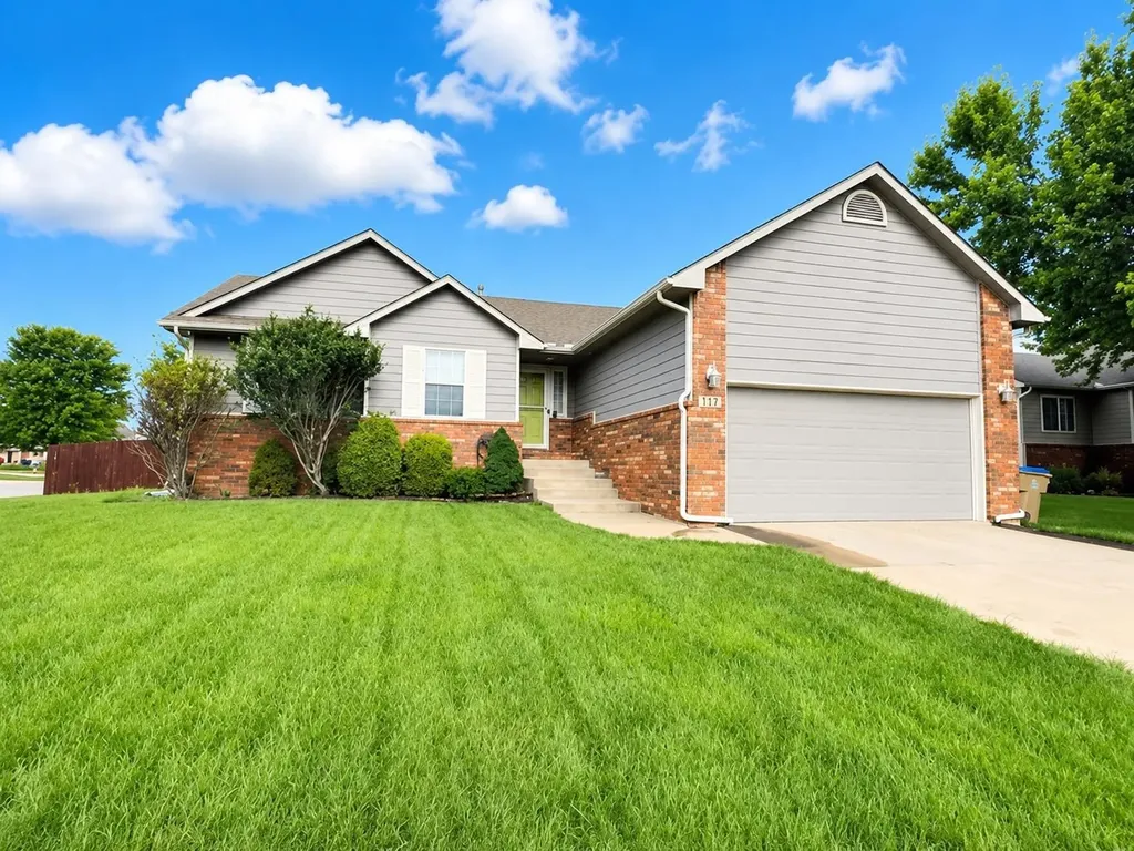 710 S Westview Andover KS 67002