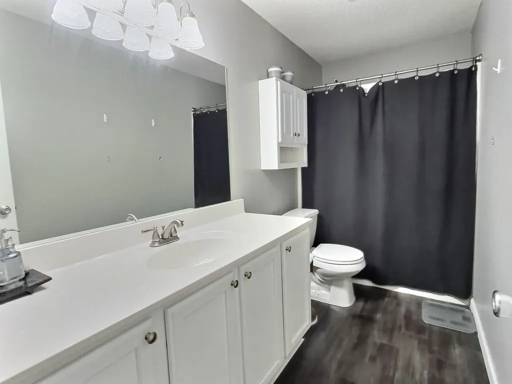 710 S Westview Andover KS 67002