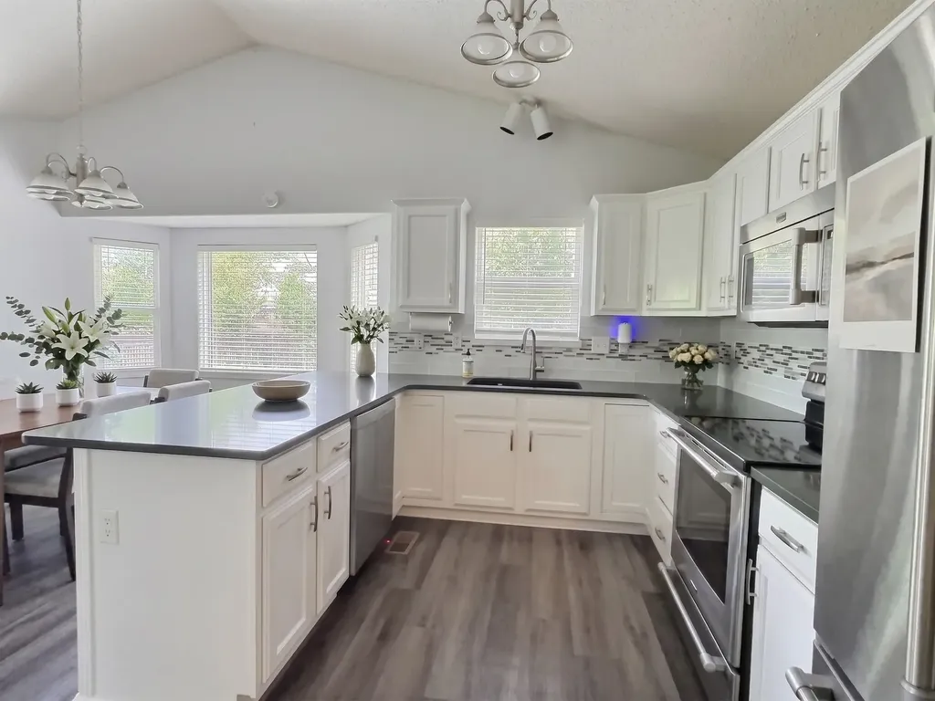 710 S Westview Andover KS 67002