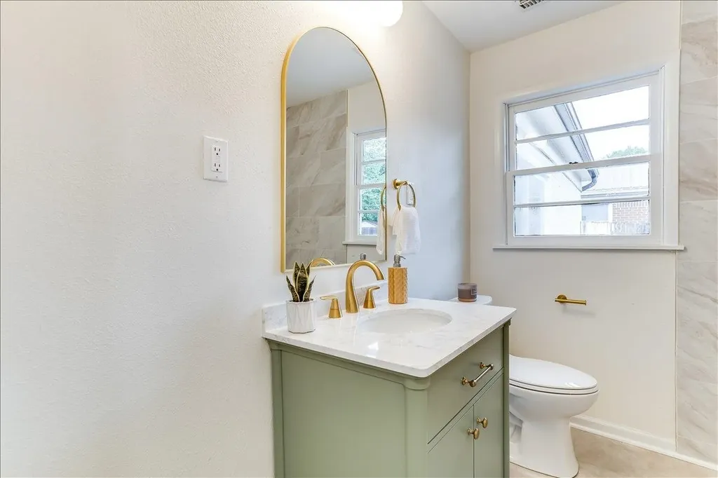 1238 N Derby Avenue Derby KS 67037