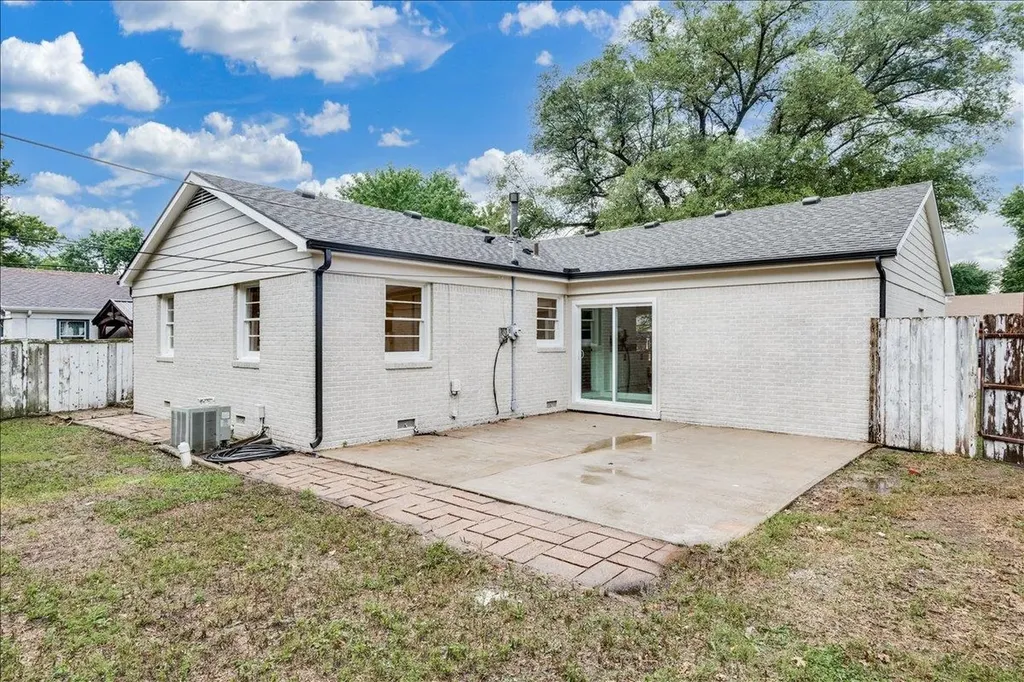1238 N Derby Avenue Derby KS 67037