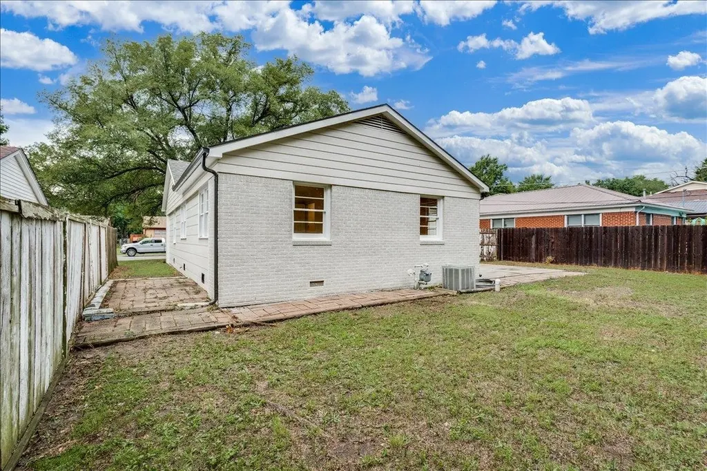 1238 N Derby Avenue Derby KS 67037