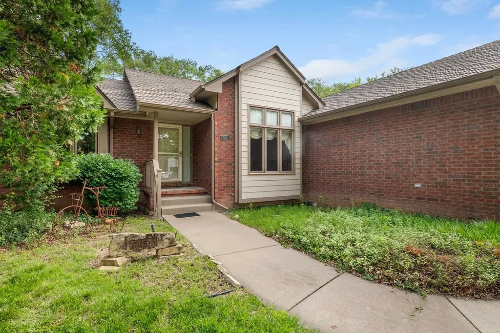 920 S Stagecoach Court Wichita KS 67230