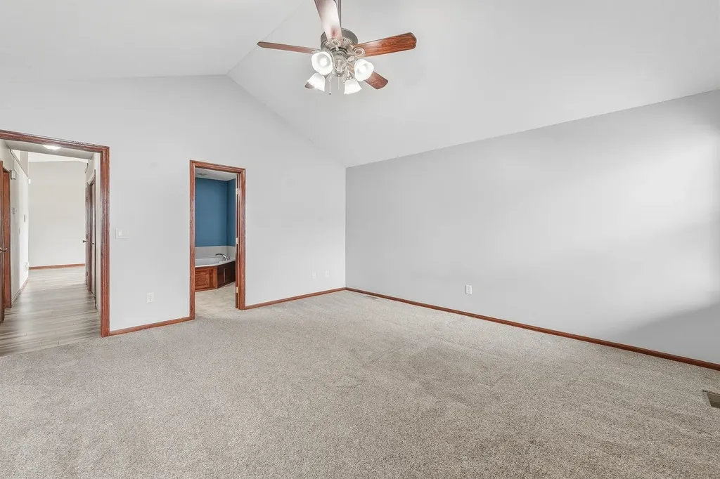 251 S Stoneridge Street Valley Center KS 67147-4727