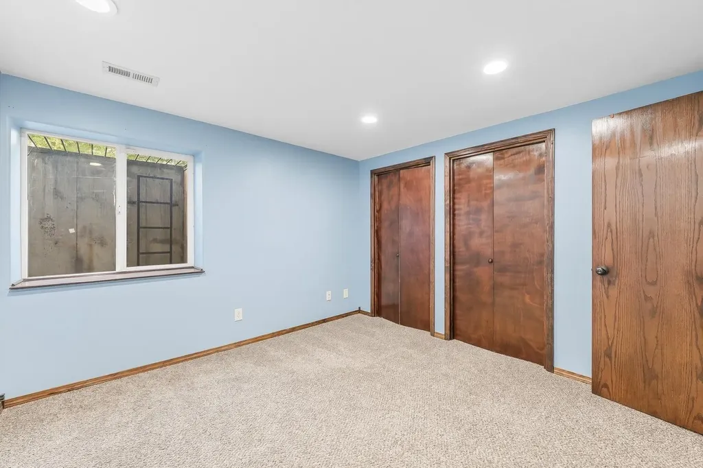 251 S Stoneridge Street Valley Center KS 67147-4727