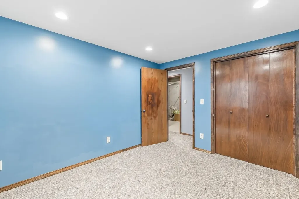 251 S Stoneridge Street Valley Center KS 67147-4727