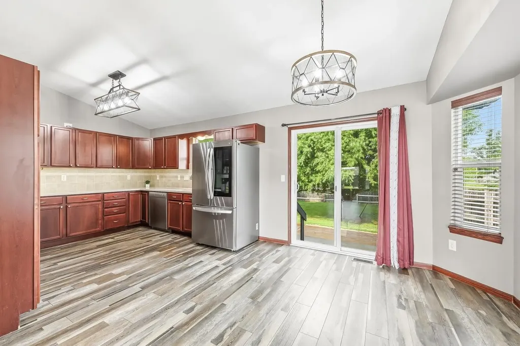 251 S Stoneridge Street Valley Center KS 67147-4727