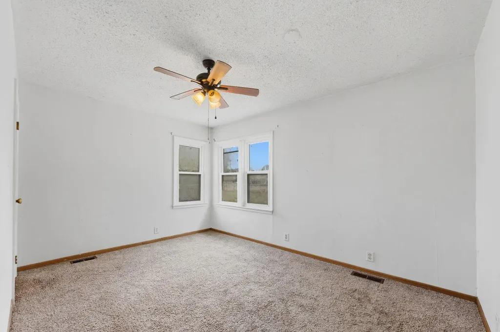 528 E 79th Street S Haysville KS 67060