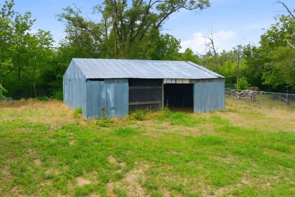 528 E 79th Street S Haysville KS 67060