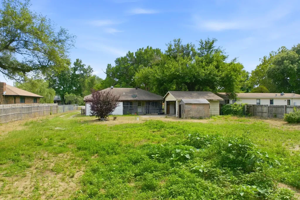 528 E 79th Street S Haysville KS 67060