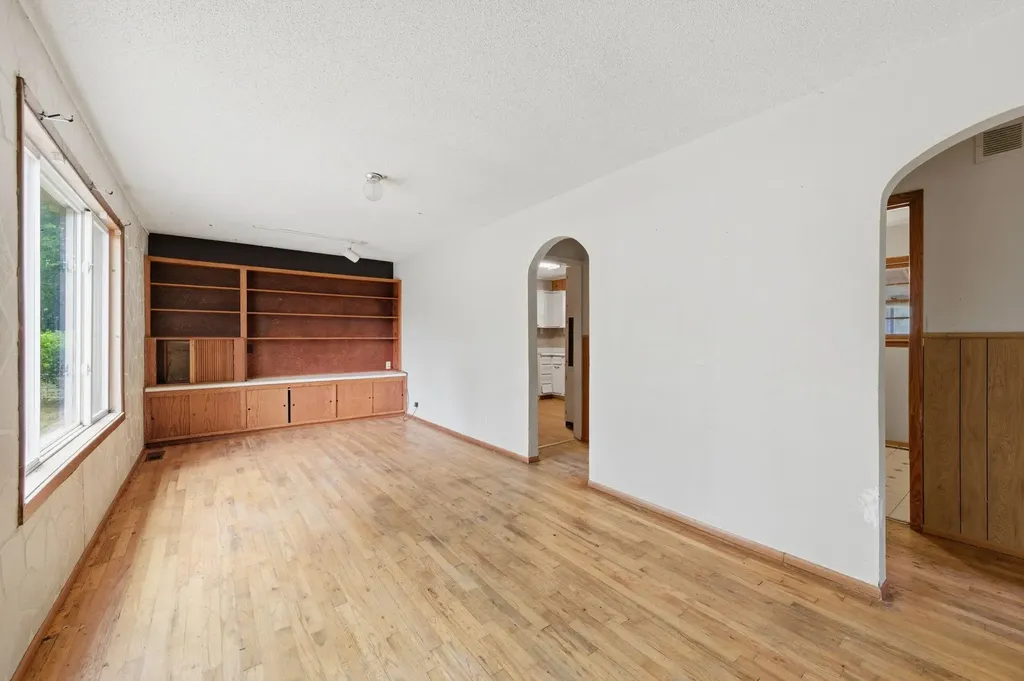 528 E 79th Street S Haysville KS 67060