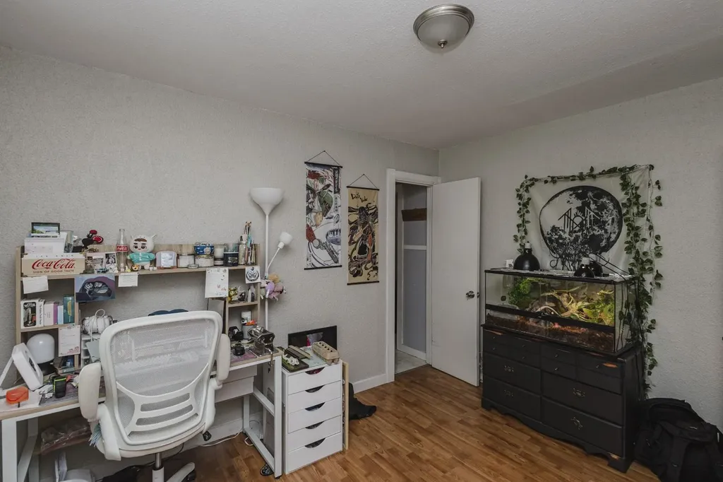 933 N Parkwood Lane Wichita KS 67208