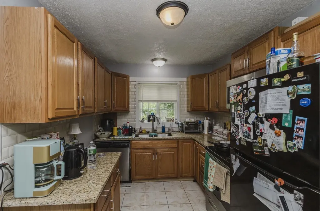 933 N Parkwood Lane Wichita KS 67208