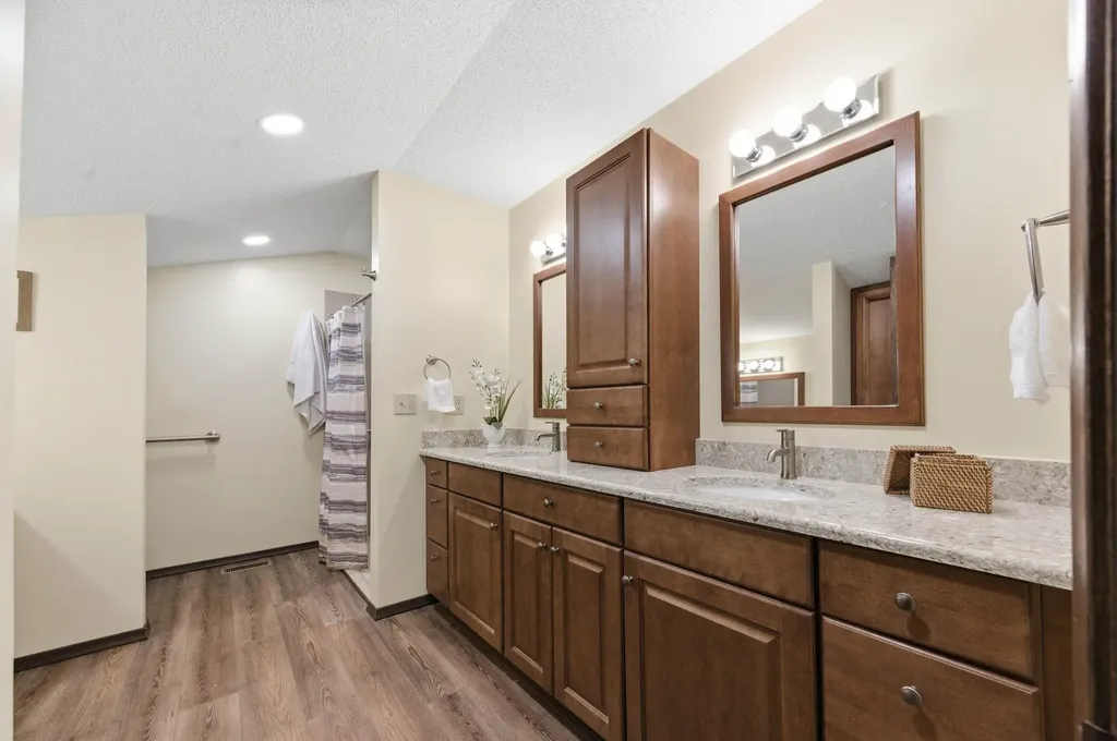 844 N Sandpiper Court Wichita KS 67230
