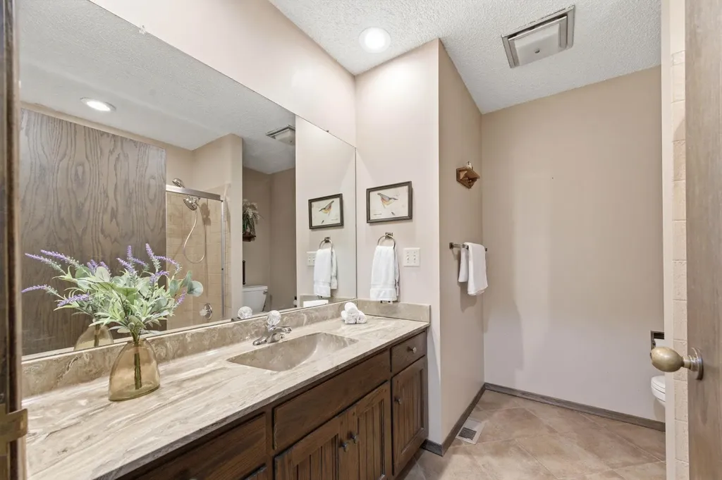 844 N Sandpiper Court Wichita KS 67230