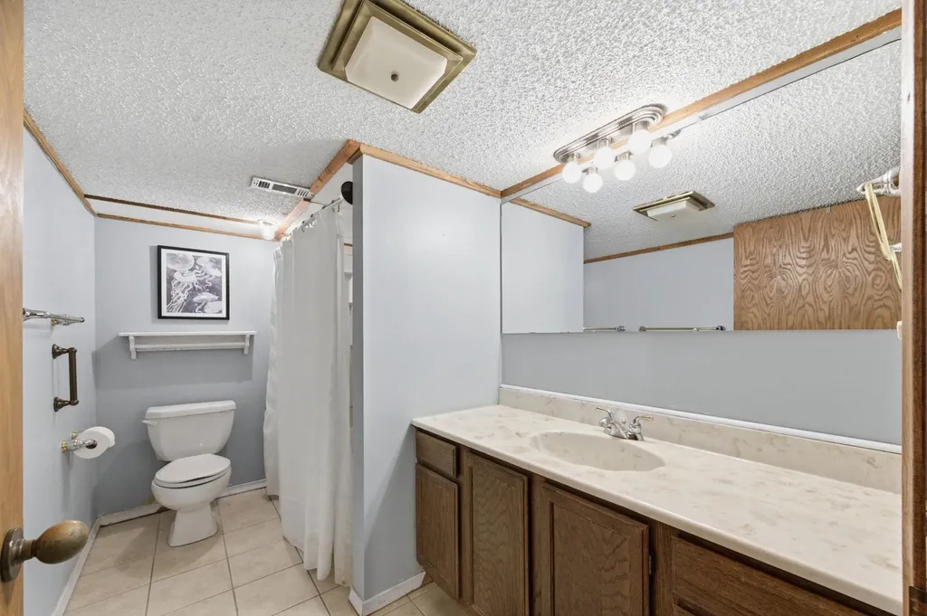 844 N Sandpiper Court Wichita KS 67230