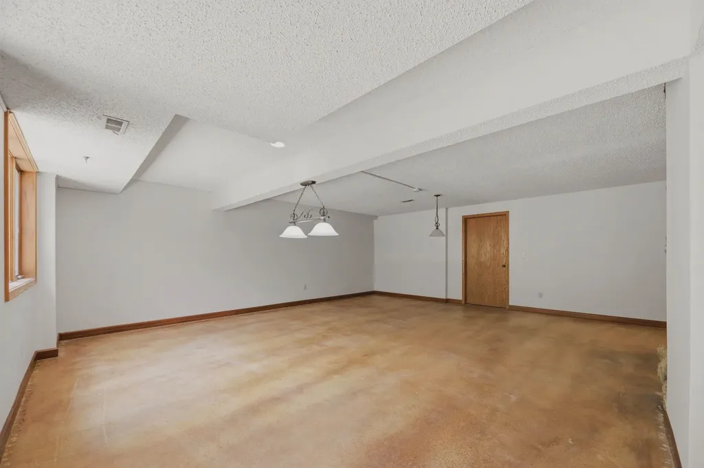 844 N Sandpiper Court Wichita KS 67230