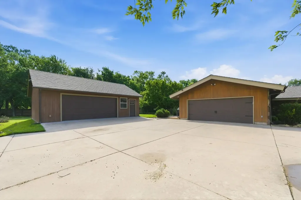 844 N Sandpiper Court Wichita KS 67230
