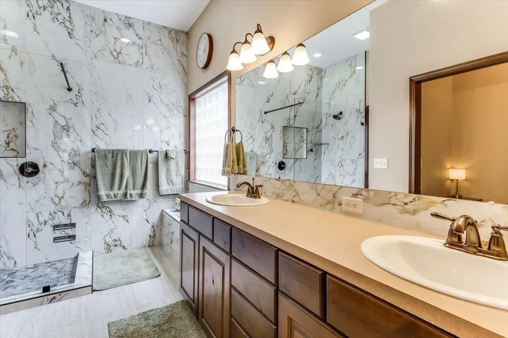 1425 E Summerlyn Drive Derby KS 67037