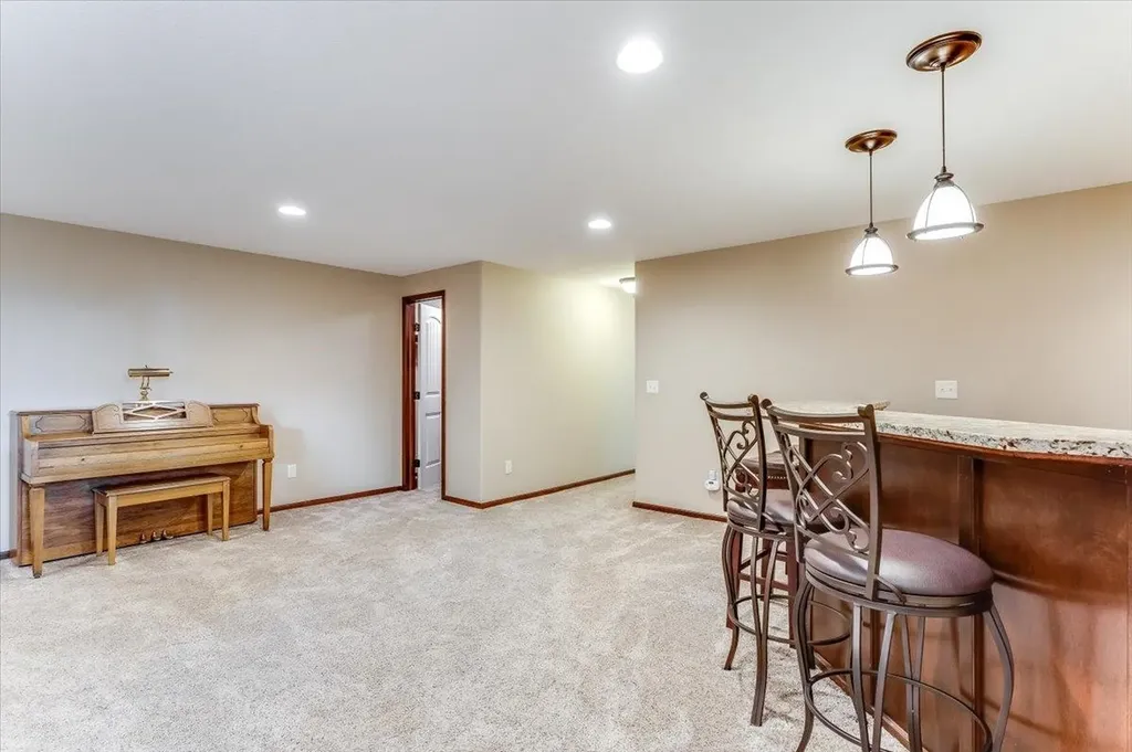 1425 E Summerlyn Drive Derby KS 67037