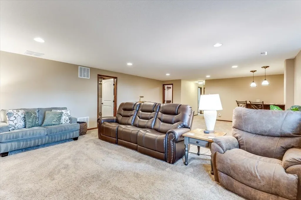 1425 E Summerlyn Drive Derby KS 67037