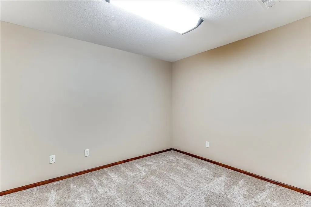 1425 E Summerlyn Drive Derby KS 67037