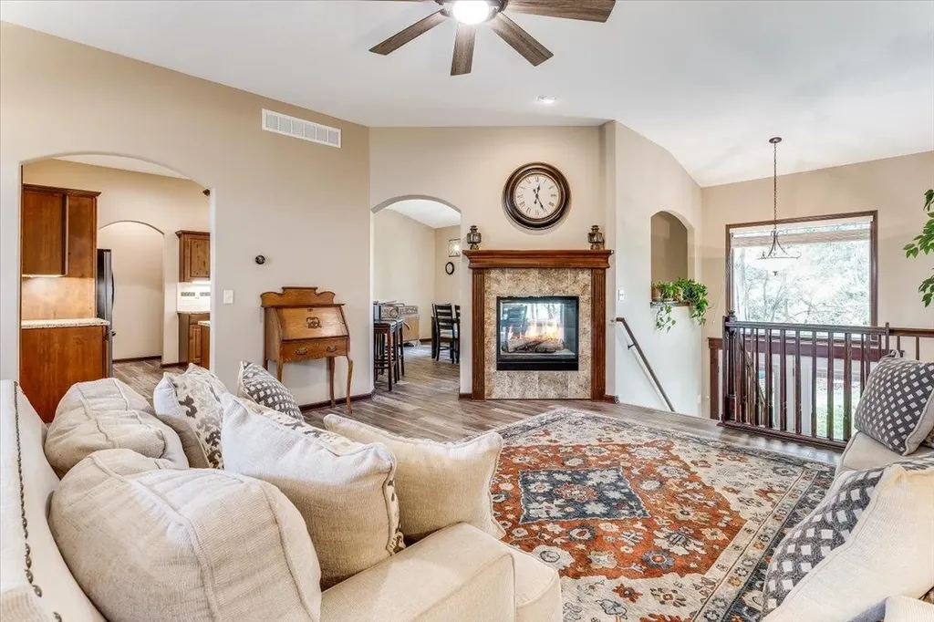 1425 E Summerlyn Drive Derby KS 67037