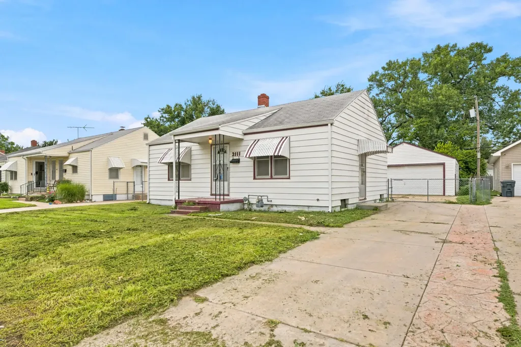 2111 S Pattie Wichita KS 67211