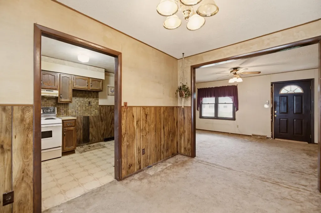2111 S Pattie Wichita KS 67211