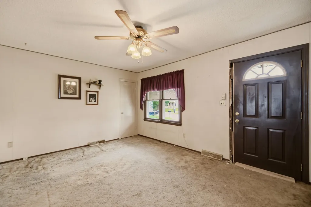 2111 S Pattie Wichita KS 67211