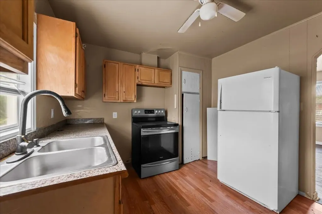1646 N Poplar Wichita KS 67214