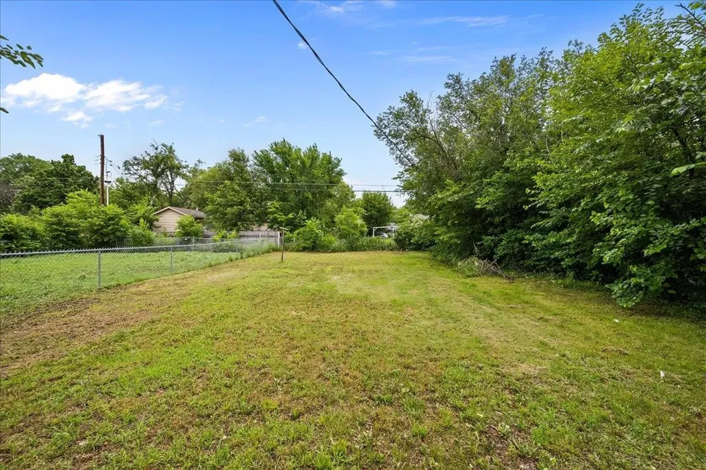 1646 N Poplar Wichita KS 67214