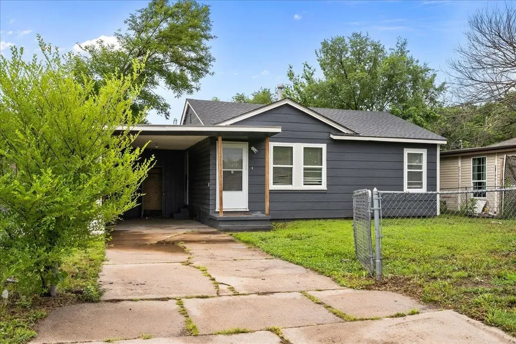 1646 N Poplar Wichita KS 67214