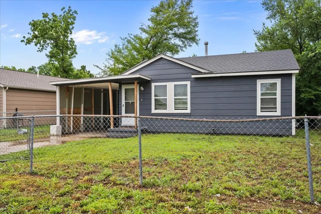 1646 N Poplar Wichita KS 67214