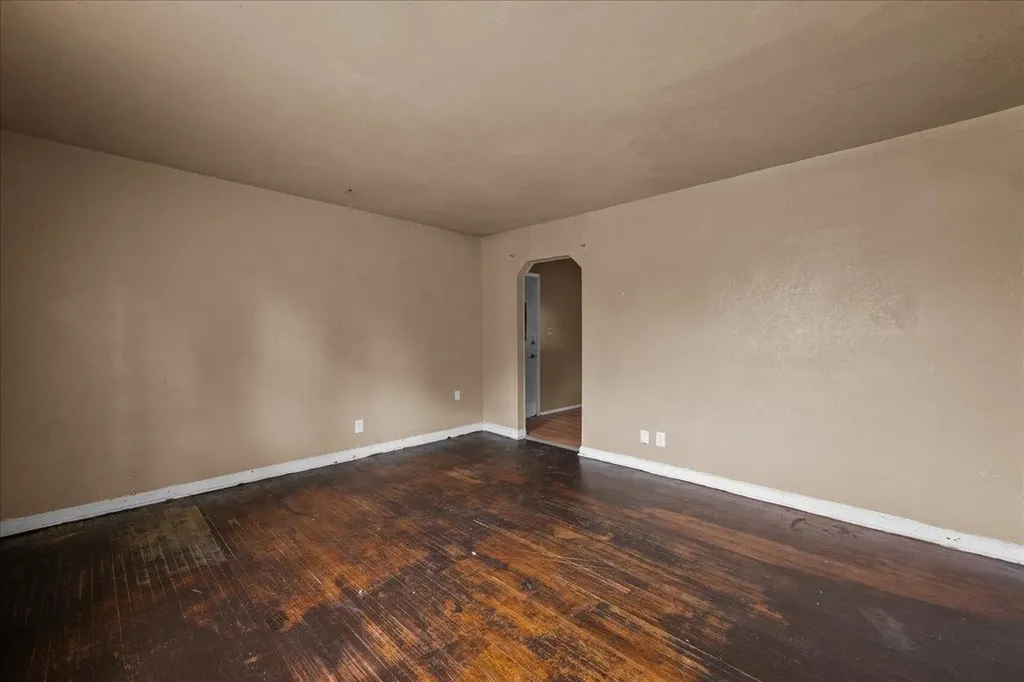 1646 N Poplar Wichita KS 67214